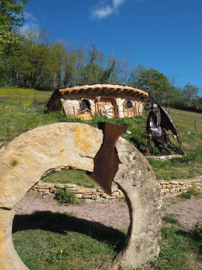 Village.Insolite Montagny-sur-Grosne Екстер'єр фото